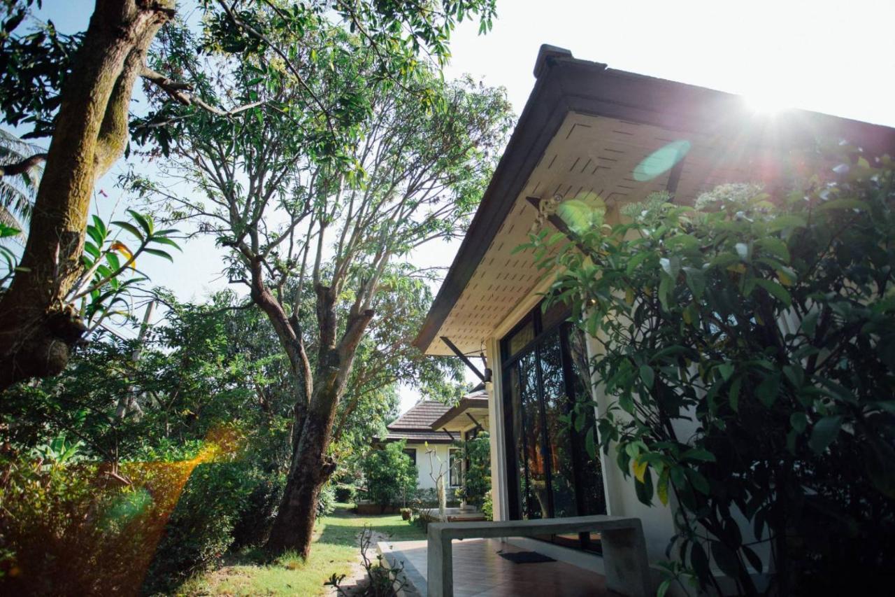 Baan Klong Resort Damnoen Saduak Exterior foto